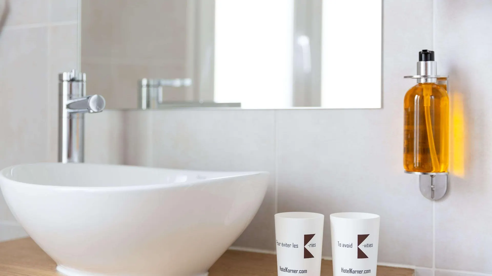 Korner Etoile Hotel 3*