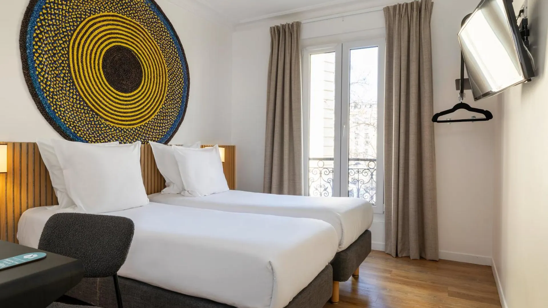 Korner Etoile Hotel 3*
