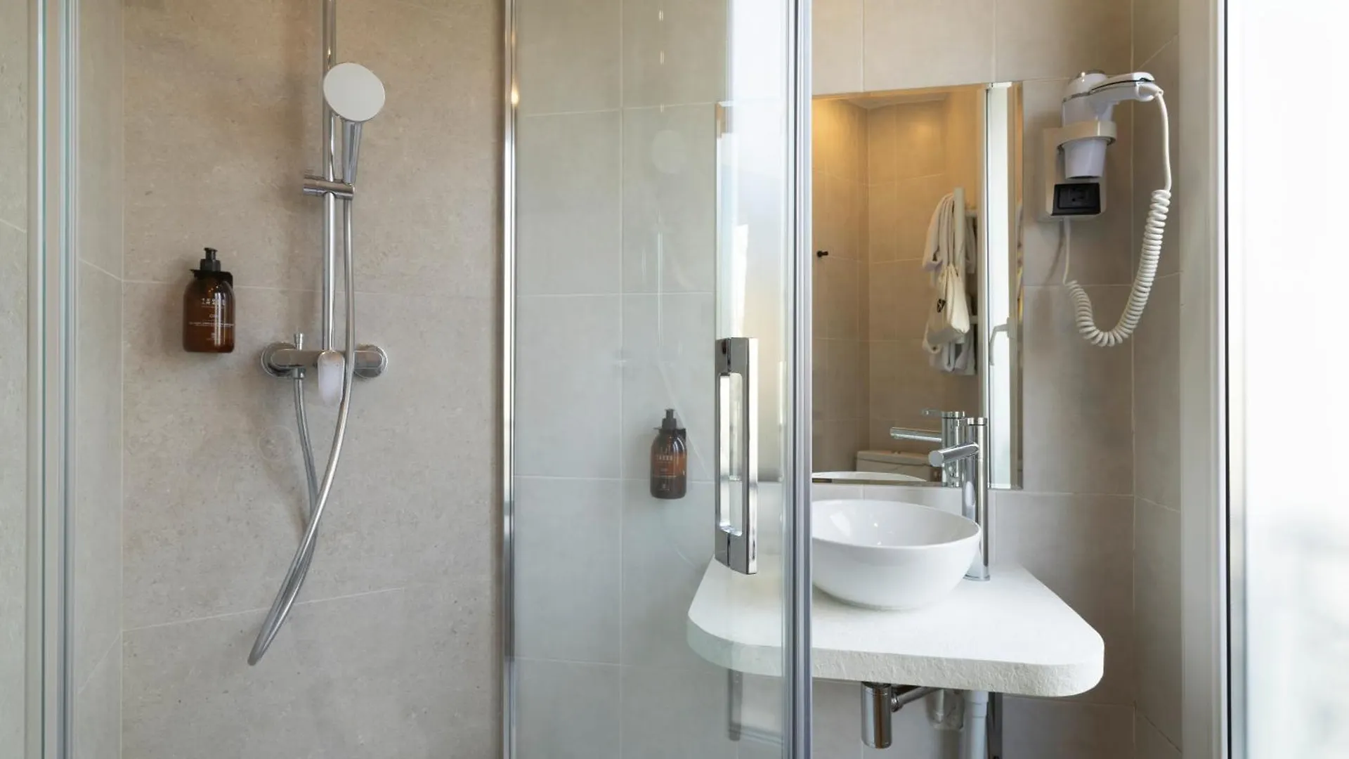 Hotel Korner Etoile Paris